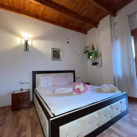 Elsa's Couette-café Gjirokastër